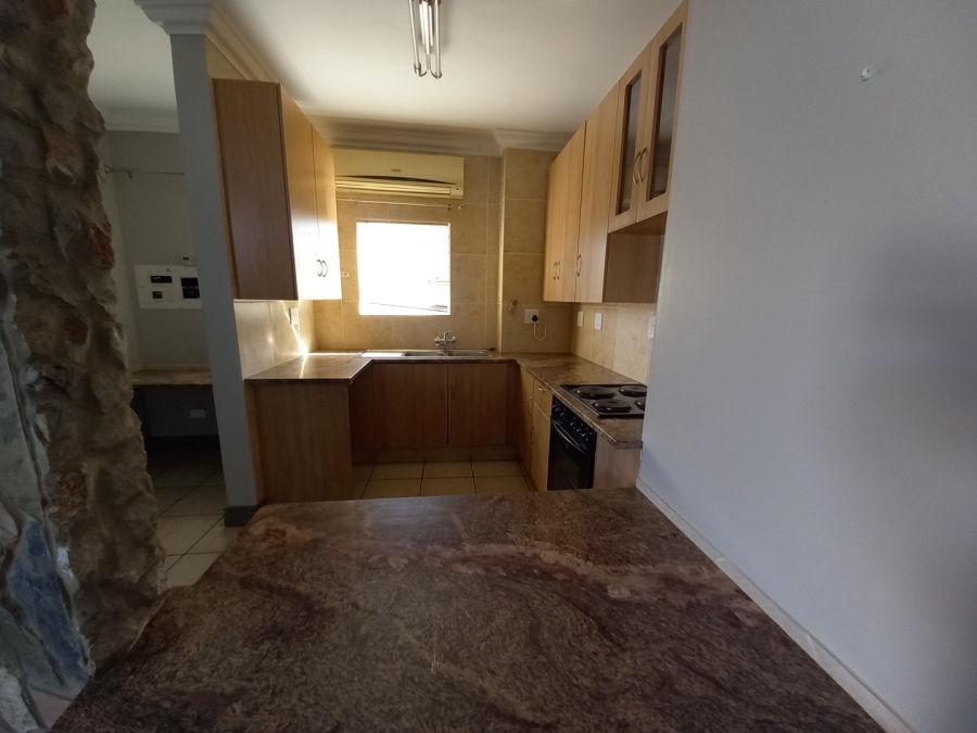 To Let 2 Bedroom Property for Rent in Dassie Rand North West